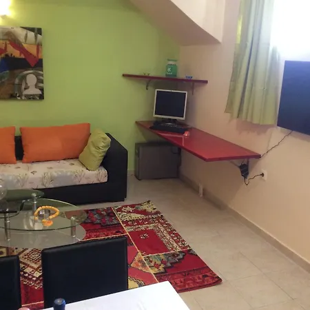 Modern Basement Gio Ii *