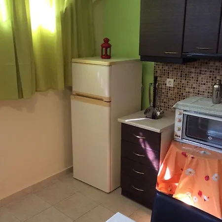 Modern Basement Gio Ii